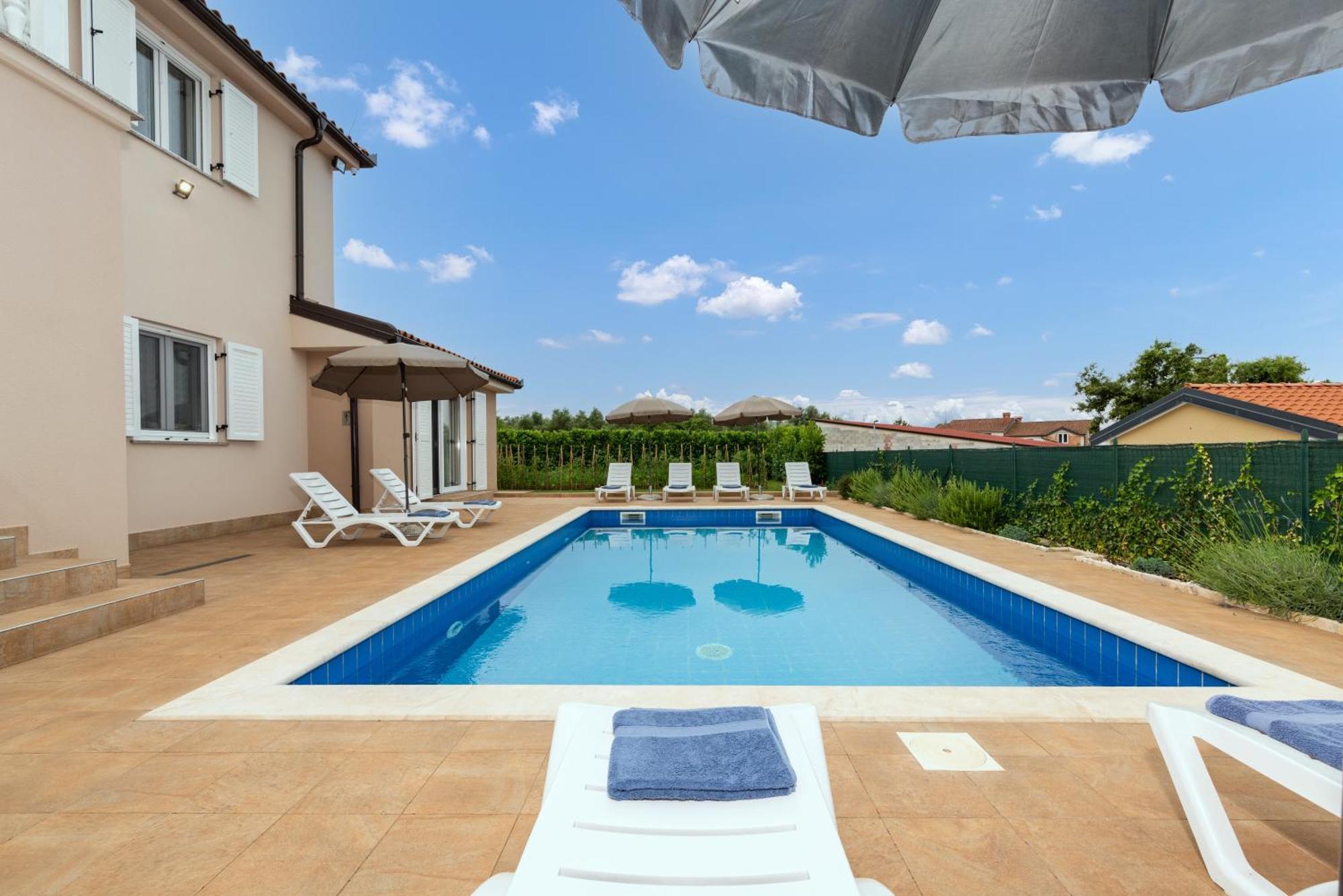 Villa Buroli With Pool, Sauna And Jacuzzi 外观 照片